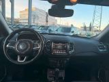 Jeep Compass bei Sportwagen.expert - Abbildung (8 / 13)