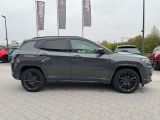 Jeep Compass bei Sportwagen.expert - Abbildung (3 / 9)