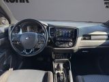 Mitsubishi Outlander bei Sportwagen.expert - Abbildung (11 / 15)