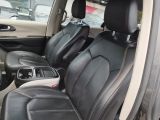 Chrysler Pacifica bei Sportwagen.expert - Abbildung (14 / 15)