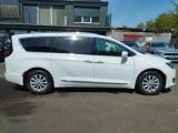 Chrysler Pacifica bei Sportwagen.expert - Abbildung (4 / 15)