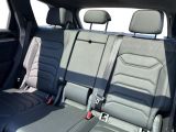 VW Touareg bei Sportwagen.expert - Abbildung (13 / 15)