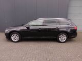 VW Passat bei Sportwagen.expert - Abbildung (2 / 15)