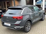 VW T-Roc bei Sportwagen.expert - Abbildung (4 / 15)