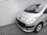 Peugeot 1007 bei Sportwagen.expert - Abbildung (3 / 10)