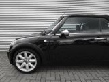 Mini Cooper bei Sportwagen.expert - Abbildung (5 / 10)