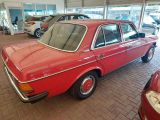 Mercedes-Benz 200 bei Sportwagen.expert - Abbildung (5 / 15)