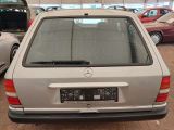 Mercedes-Benz 230 bei Sportwagen.expert - Abbildung (8 / 15)