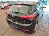 Hyundai i20 bei Sportwagen.expert - Abbildung (12 / 14)