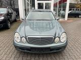 Mercedes-Benz E-Klasse bei Sportwagen.expert - Abbildung (8 / 15)