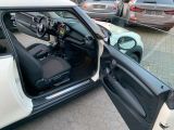 Mini One bei Sportwagen.expert - Abbildung (5 / 15)