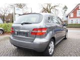 Mercedes-Benz B bei Sportwagen.expert - Abbildung (6 / 15)