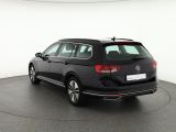 VW Passat bei Sportwagen.expert - Abbildung (3 / 15)