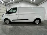 Ford CUSTOM 2.0 TDCI AUT bei Sportwagen.expert - Abbildung (2 / 15)