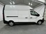 Opel Vivaro bei Sportwagen.expert - Abbildung (6 / 15)