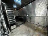 Ford Transit bei Sportwagen.expert - Abbildung (13 / 15)