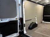 Ford Transit bei Sportwagen.expert - Abbildung (14 / 15)