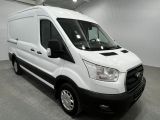 Ford Transit bei Sportwagen.expert - Abbildung (6 / 15)