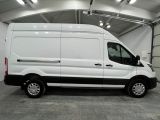 Ford Transit bei Sportwagen.expert - Abbildung (6 / 15)