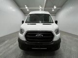 Ford Transit bei Sportwagen.expert - Abbildung (8 / 15)