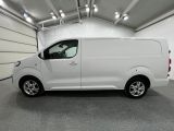 Opel Vivaro bei Sportwagen.expert - Abbildung (2 / 15)