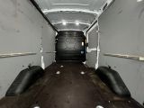 Ford Transit bei Sportwagen.expert - Abbildung (14 / 15)