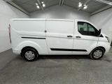 Ford CUSTOM 2.0 TDCI bei Sportwagen.expert - Abbildung (8 / 15)
