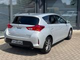 Toyota Auris bei Sportwagen.expert - Abbildung (12 / 15)