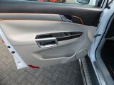 Opel Antara bei Sportwagen.expert - Abbildung (12 / 15)