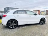 Mercedes-Benz A-Klasse bei Sportwagen.expert - Abbildung (6 / 15)