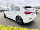 Mercedes-Benz A-Klasse bei Sportwagen.expert - Abbildung (4 / 15)
