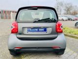 Smart smart fortwo bei Sportwagen.expert - Abbildung (5 / 15)