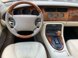 Jaguar XK8 bei Sportwagen.expert - Abbildung (13 / 15)