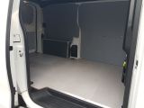 Opel Vivaro bei Sportwagen.expert - Abbildung (13 / 14)