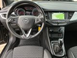 Opel Astra bei Sportwagen.expert - Abbildung (8 / 13)