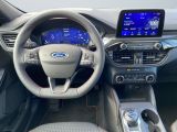 Ford Kuga bei Sportwagen.expert - Abbildung (8 / 15)