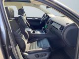 VW Touareg bei Sportwagen.expert - Abbildung (9 / 15)