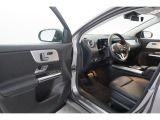 Mercedes-Benz GLA-Klasse bei Sportwagen.expert - Abbildung (10 / 15)