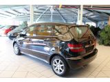 Mercedes-Benz B-Klasse bei Sportwagen.expert - Abbildung (7 / 14)