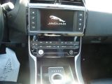 Jaguar XE bei Sportwagen.expert - Abbildung (6 / 14)