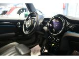 Mini Cooper bei Sportwagen.expert - Abbildung (8 / 13)