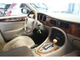 Jaguar XJ bei Sportwagen.expert - Abbildung (7 / 12)