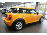 Mini Cooper bei Sportwagen.expert - Abbildung (7 / 15)