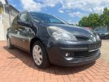 Renault Clio bei Sportwagen.expert - Abbildung (14 / 15)