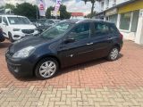 Renault Clio bei Sportwagen.expert - Abbildung (6 / 15)