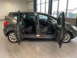 Opel Meriva bei Sportwagen.expert - Abbildung (8 / 15)