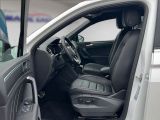 VW Tiguan bei Sportwagen.expert - Abbildung (14 / 15)