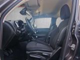 Jeep Renegade bei Sportwagen.expert - Abbildung (8 / 15)