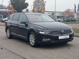 VW Passat bei Sportwagen.expert - Abbildung (2 / 14)