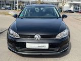 VW Golf bei Sportwagen.expert - Abbildung (2 / 15)